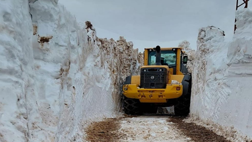 Kar savaşçılarının zorlu mesaisi