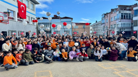 OYAK Çimento “Renkli Yakalar” ile Geleceği Güzelleştiriyor: 