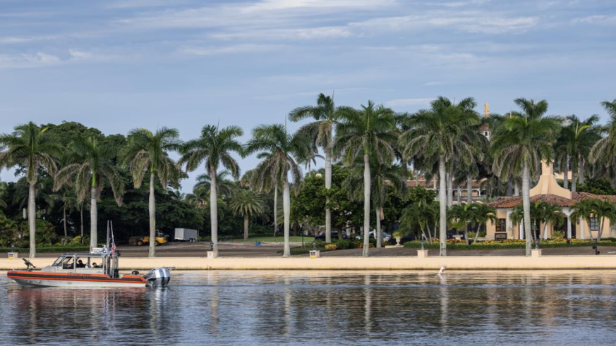 Trump'ın konutuna izinsiz girmeye çalışan kişi öldürüldü