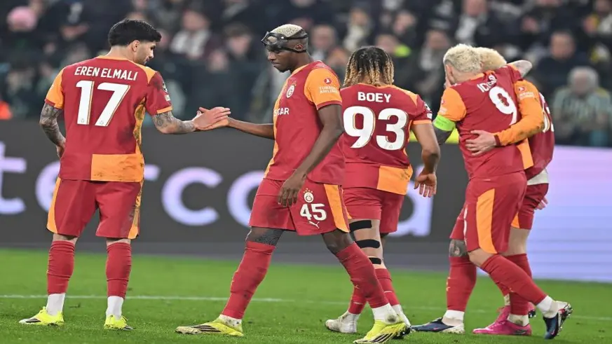 Galatasaray, UEFA Şampiyonlar Ligi'nde son 16 turuna yükseldi