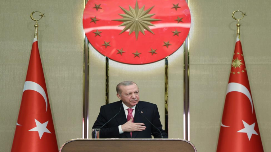 Çatışma ve gerilimden beslenenlerin aranıza nifak sokmasına müsaade etmeyin