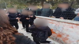 Diz çöktürüp zorla özür dilettiler