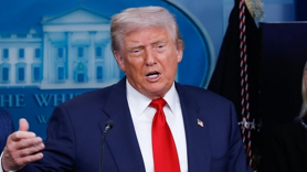 Trump’tan İran’a Hürmüz Boğazı uyarısı