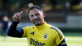 Fenerbahçe, Tedesco ile devam kararı aldı
