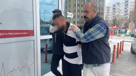 Babasını boğup öldürdü