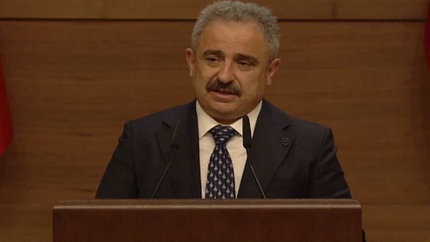 BURHAN, GÖZALTINA TEPKİ GÖSTERDİ