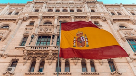 İspanya, hava sahasını ABD uçaklarına kapattı