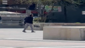 Pompalı tüfekle çevreye  rastgele ateş açtı