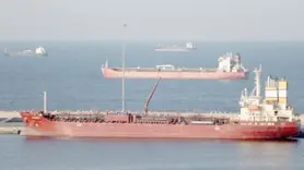 Petrol tankerleri Hürmüz'e akın etmeye başladı