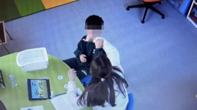 Otizmli çocuğa şiddet 