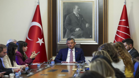 Özel'den 