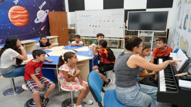 520 çocuk yazı sanat ve bilimle geçiriyor