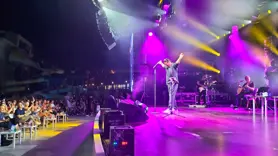 Kubat, Manavgat'ta konser verdi
