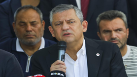 Bütün düzenlemelerin demokratik zeminde yapılmasını savunuyoruz