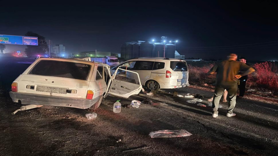 Otomobil karşı şeride geçti: 1 çocuk öldü, 6 yaralı