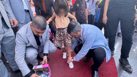 Yüzlerce öğrenciye  kırtasiye ve ayakkabı desteği