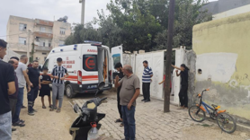 Ev sahibinin ellerini bağlayıp  altın ve parasını gasp ettiler