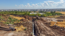 Talaytepe’de 450 metrelik çelik terfi hattı döşeniyor