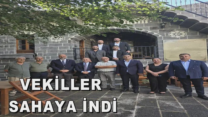 VEKİLLER  SAHAYA İNDİ