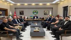 VEKİLLER  SAHAYA İNDİ