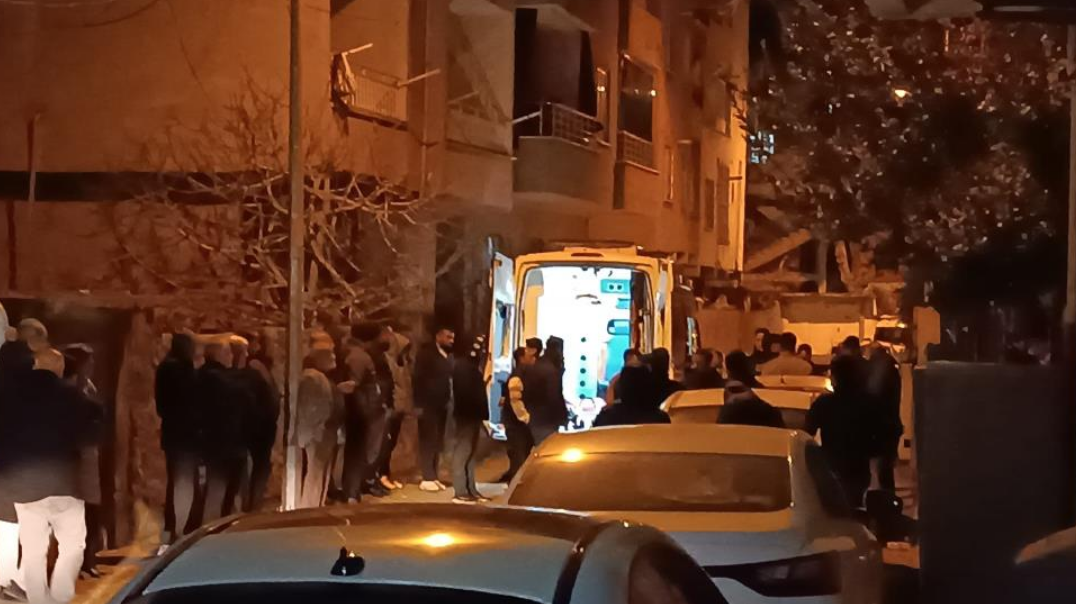 Babasını öldürdü