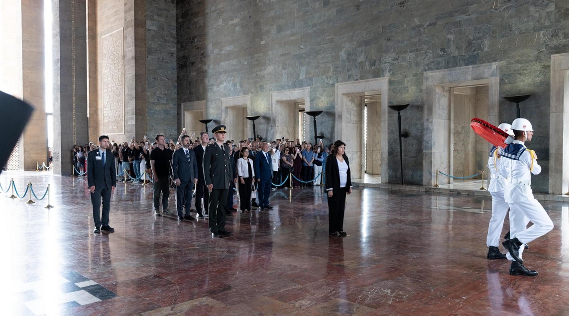 DİTAV Yönetimi Anıtkabir’de!